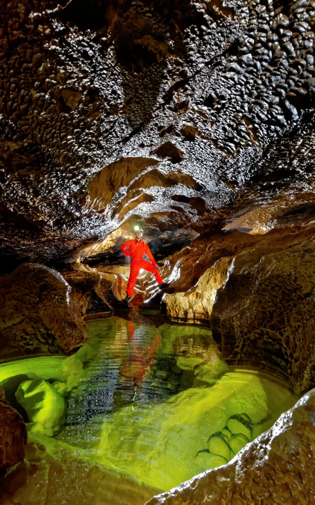 Prerouge cave