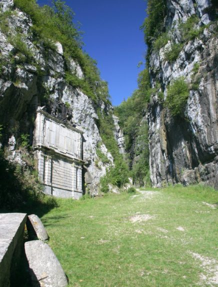 Sentier Le défilé des Echelles