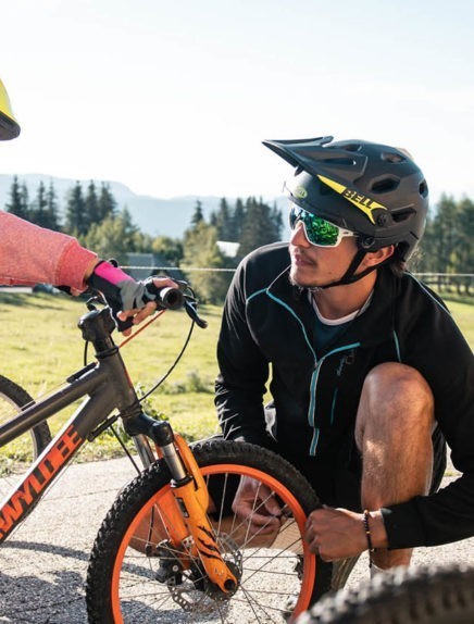 Cycling and mountain biking instructors