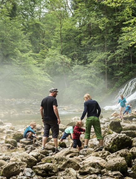 Visita di Villaret attraverso la cascata del Pissieu