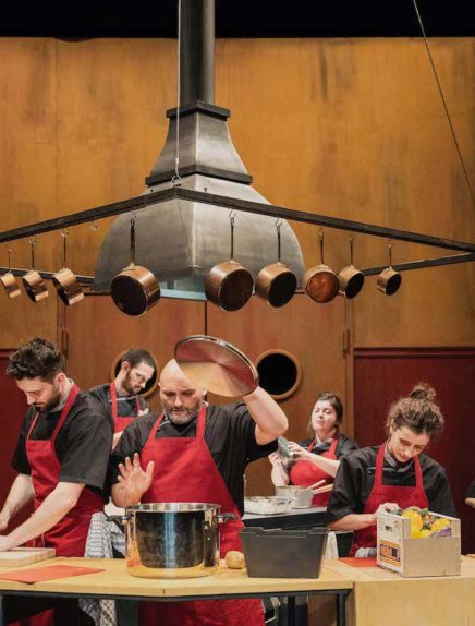 Théâtre : Si vous voulez bien passer à table ?