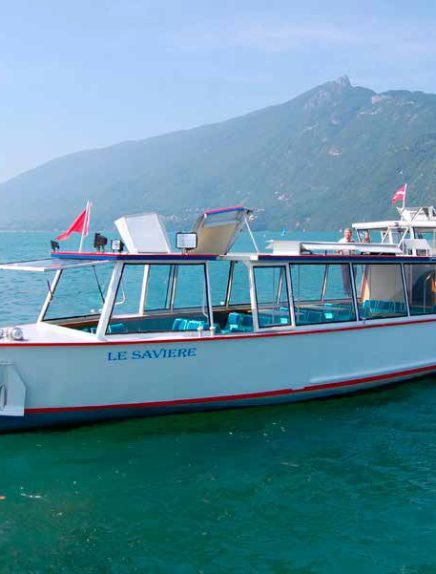 Shuttle boat bike