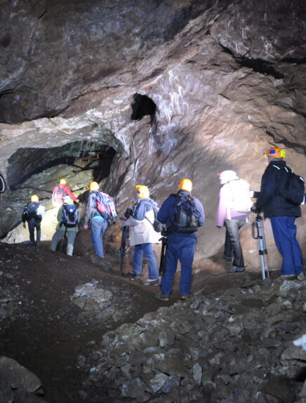 Visite sportive des galeries de mine au coeur de la montagne